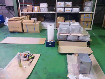 消臭器の入荷