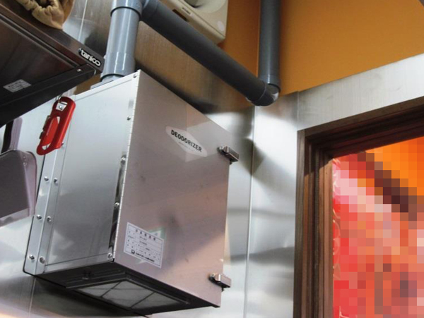 複数系統の換気設備で1台の脱臭装置が活用できます！