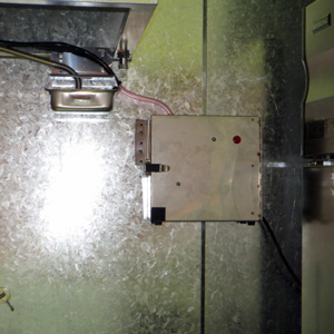 ハンバーガーショップの厨房排気臭