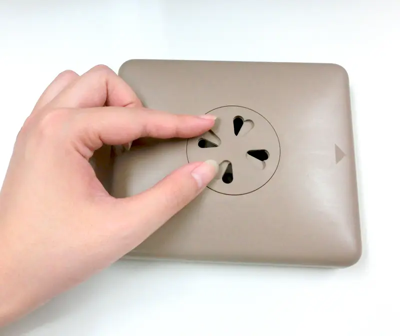 クローバー開口部の調整の様子