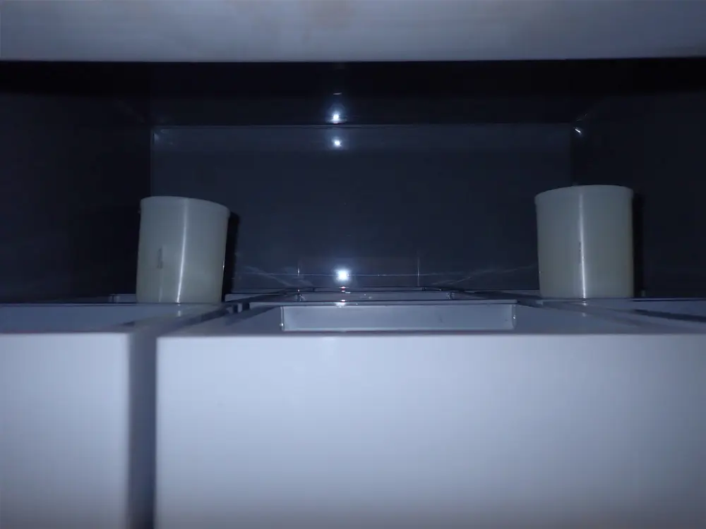 タンデム型脱臭器に収納した植物精油消臭剤